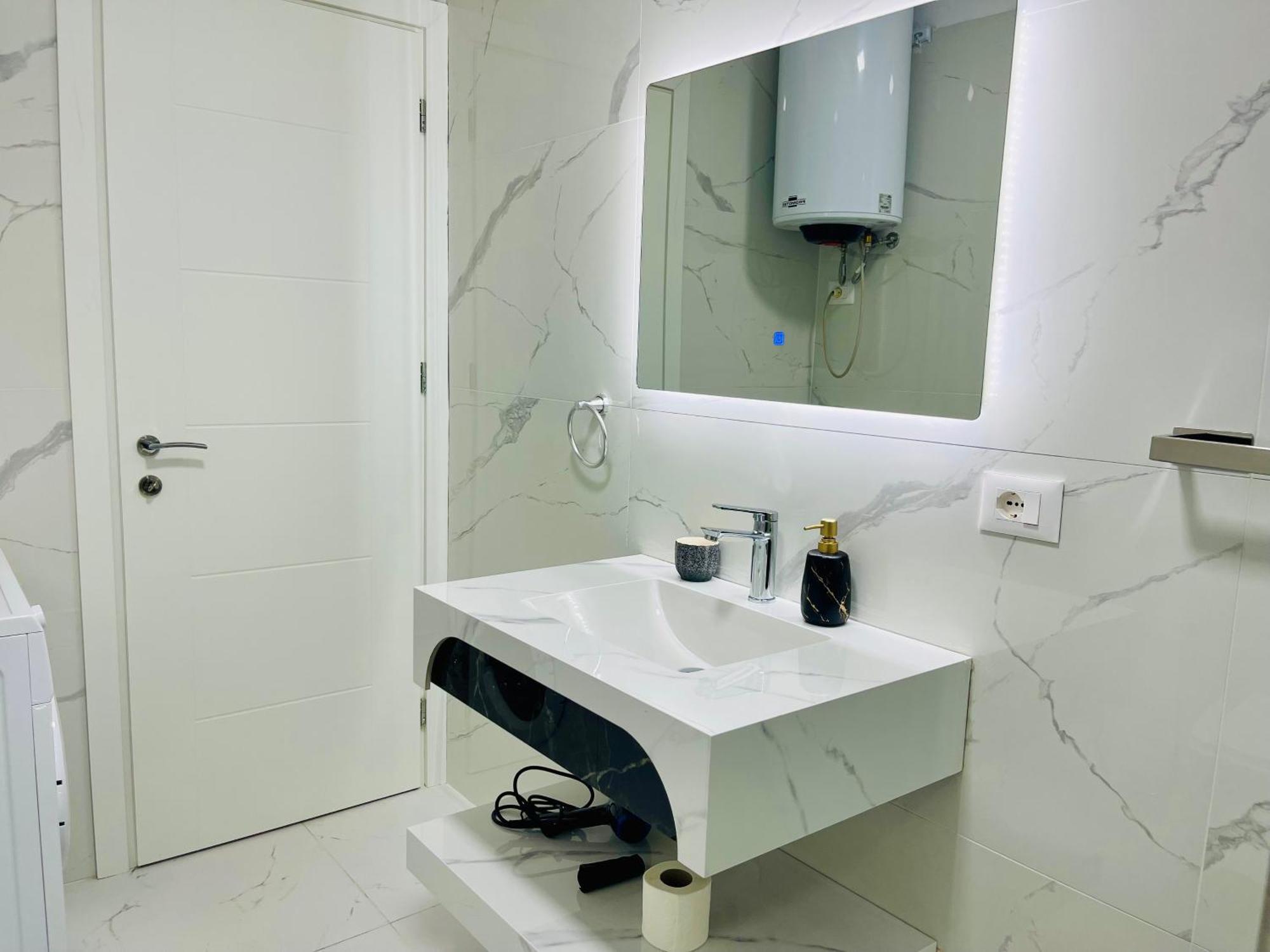 Albis 2 Apartment